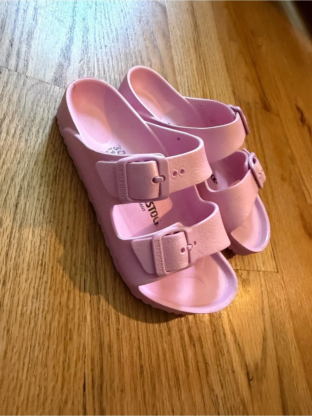 Birkenstock Kids Arizona EVA Sandals size 30 / 12 Euc pink purple